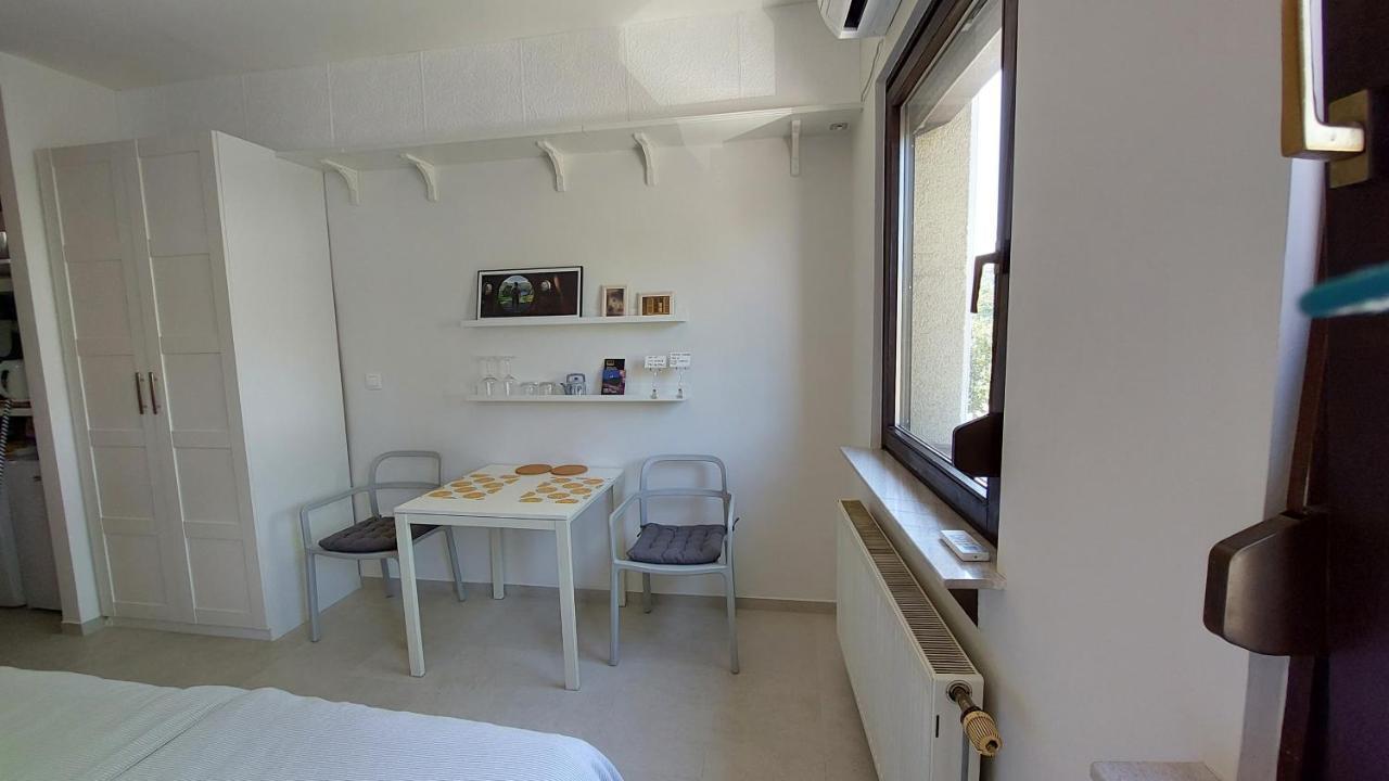 Cozy, Bright And Affordable Studio W/ Free Parking Ljubljana Exterior foto