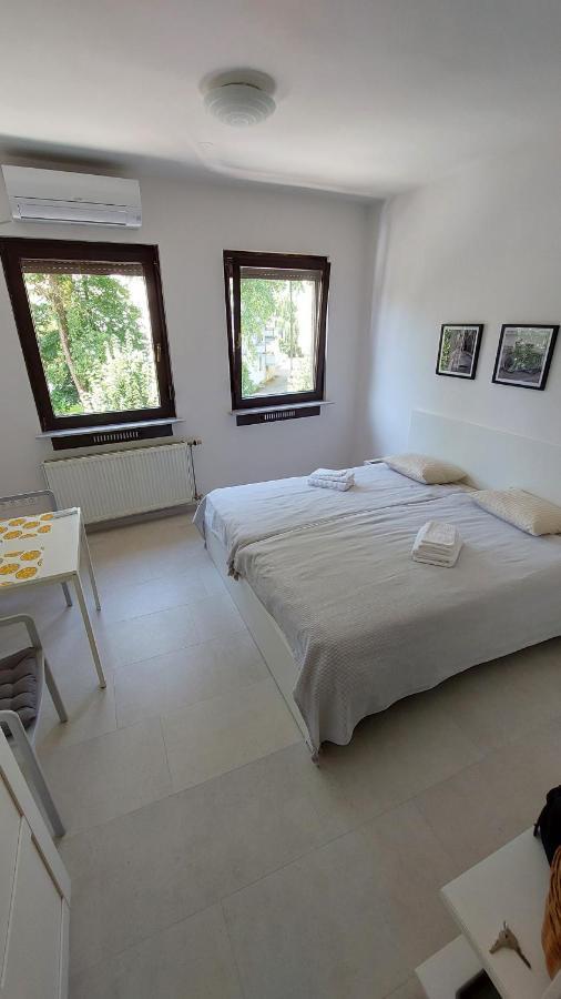 Cozy, Bright And Affordable Studio W/ Free Parking Ljubljana Exterior foto