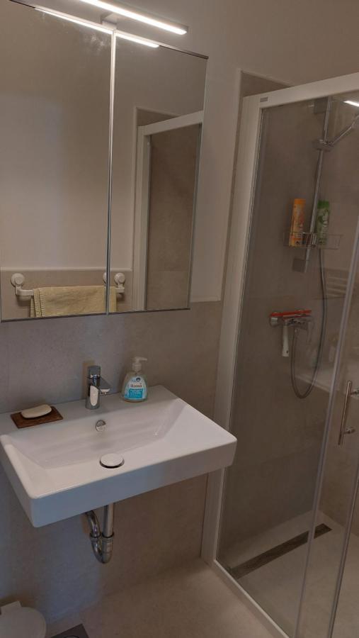Cozy, Bright And Affordable Studio W/ Free Parking Ljubljana Exterior foto